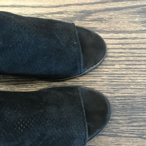 Steve Madden Maxine Black Perforated Suede Leather Open Toe Sandal Bootie 7.5 - Picture 7 of 13